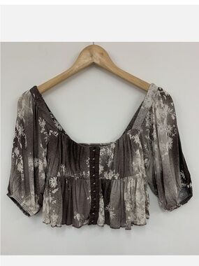 Urban Outfitters Taupe and Cream Floral Peasant Top